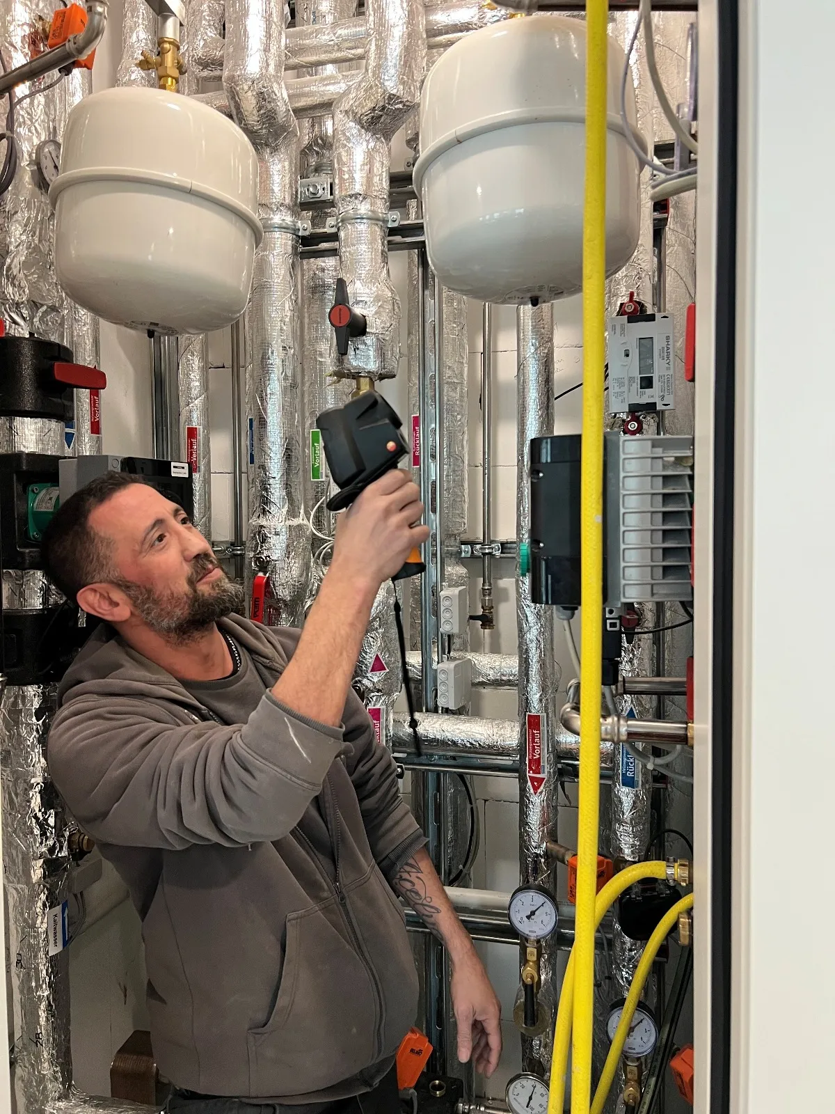 Hochwertige Sanitärinstallation Gewerbe